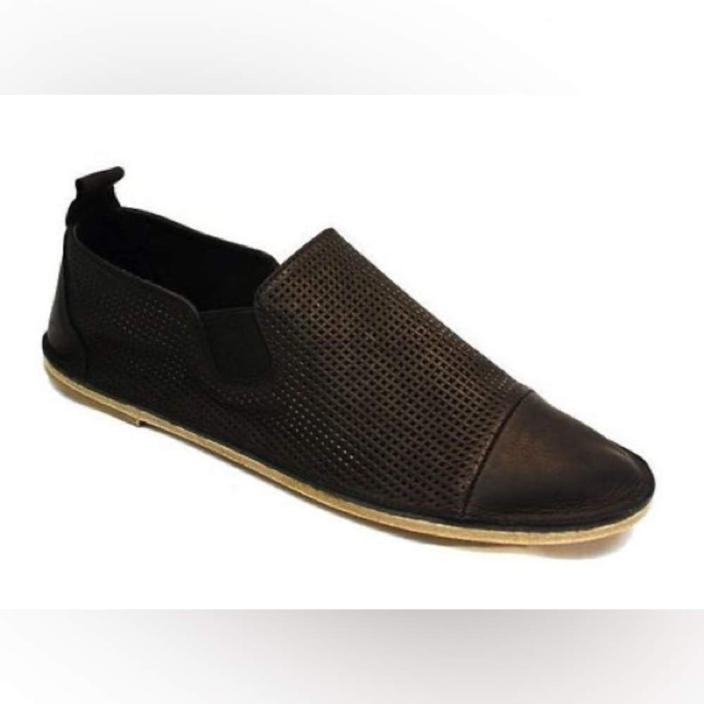 Vince Iona Perforated Italian Leather Slides🖤